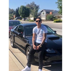 Meet your Posher, Isaac